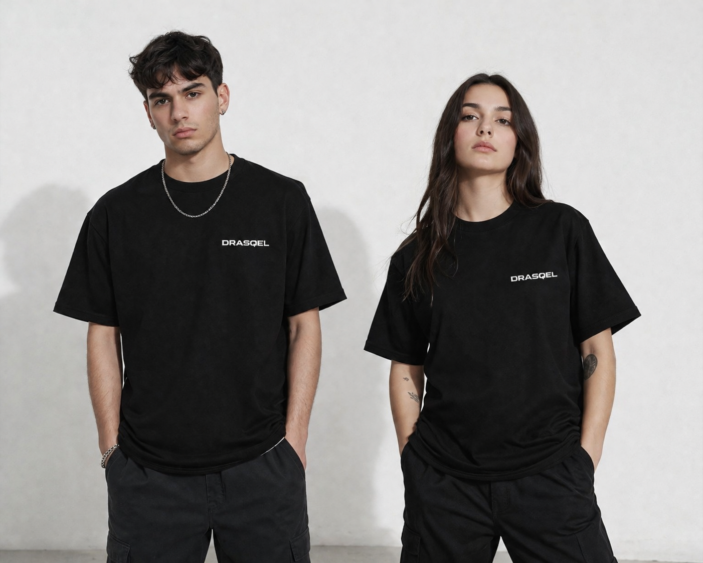 DRASQEL Signature Graphic T-Shirt – Black